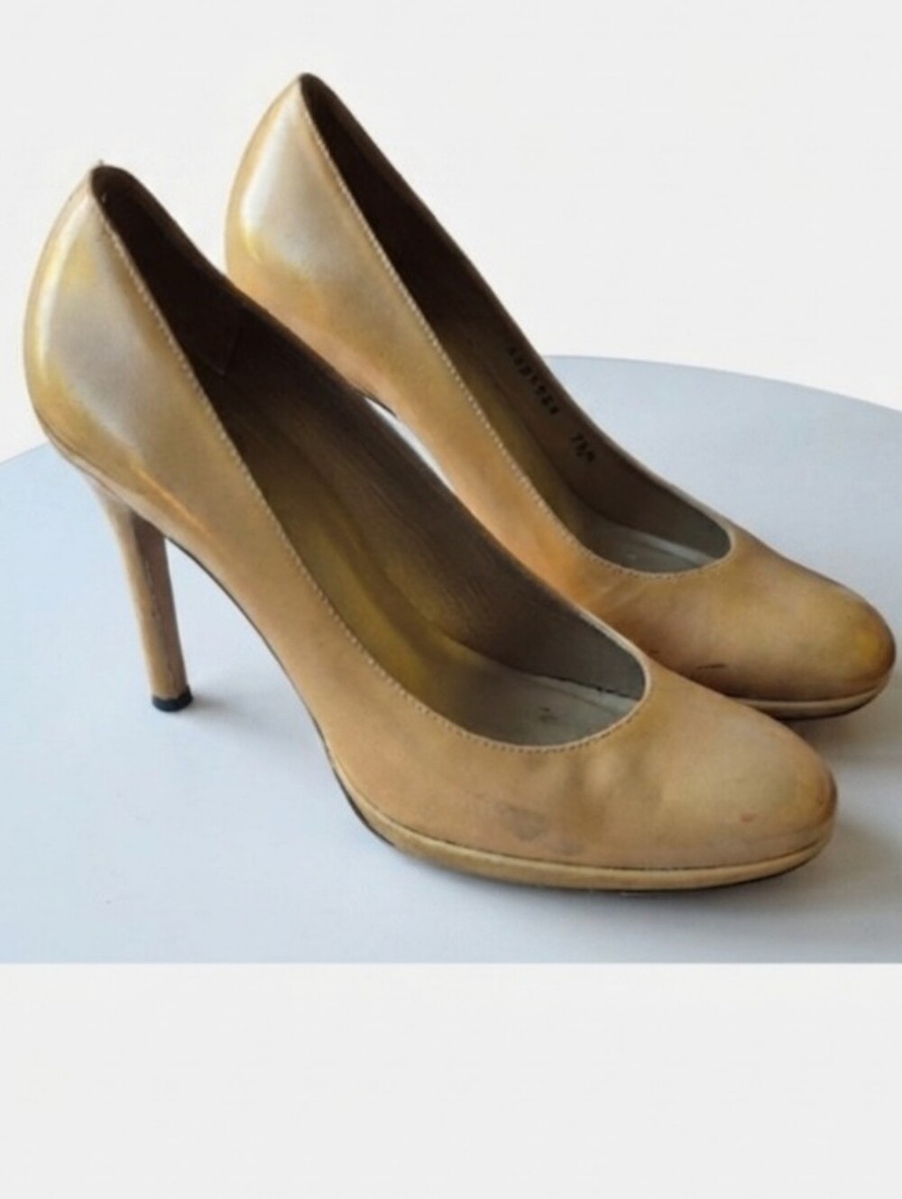 Stuart Weitzman Nude Platswoon Patent Leather Pumps Tan Sz 7.5